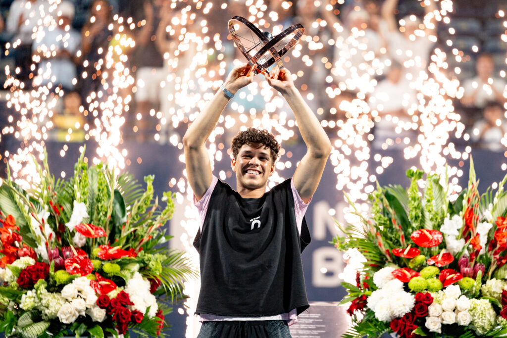 Ben Shelton (USA) lifts the championship trophy after winning the Final match at ATP National Bank Open on August 7, 2025 at Sobeys Stadium in Toronto, ON, Canada