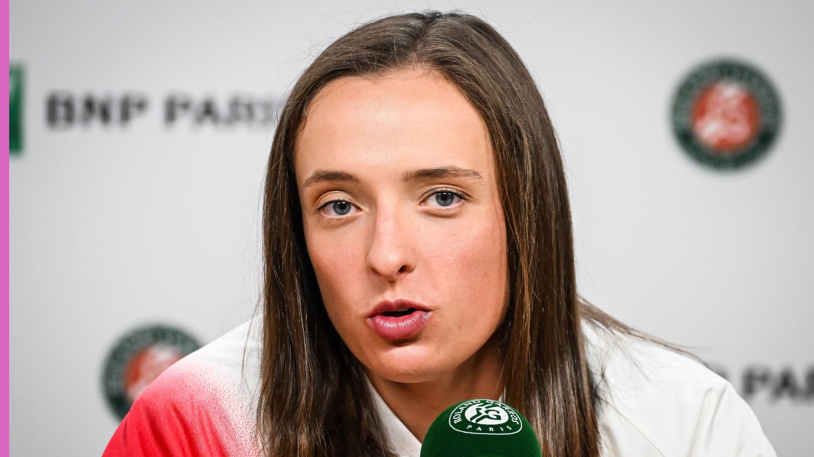 Iga Swiatek ravie d’avoir pu monter en puissance alors que Karolína Muchová remporte le match — explications