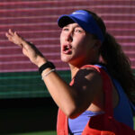 Qu'a crié Mirra Andreeva au public lors de sa sortie enflammée ?