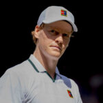 Wimbledon : Jannik Sinner admet que ses difficultés physiques pourraient revenir malgré les changements après Roland-Garros