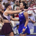Alex Eala lutte pour retenir ses larmes après sa défaite contre Iva Jovic à l'US Open