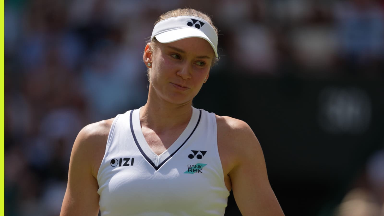 Elena Rybakina dispute avec son entraîneur lors d'un échange animé à l'US Open