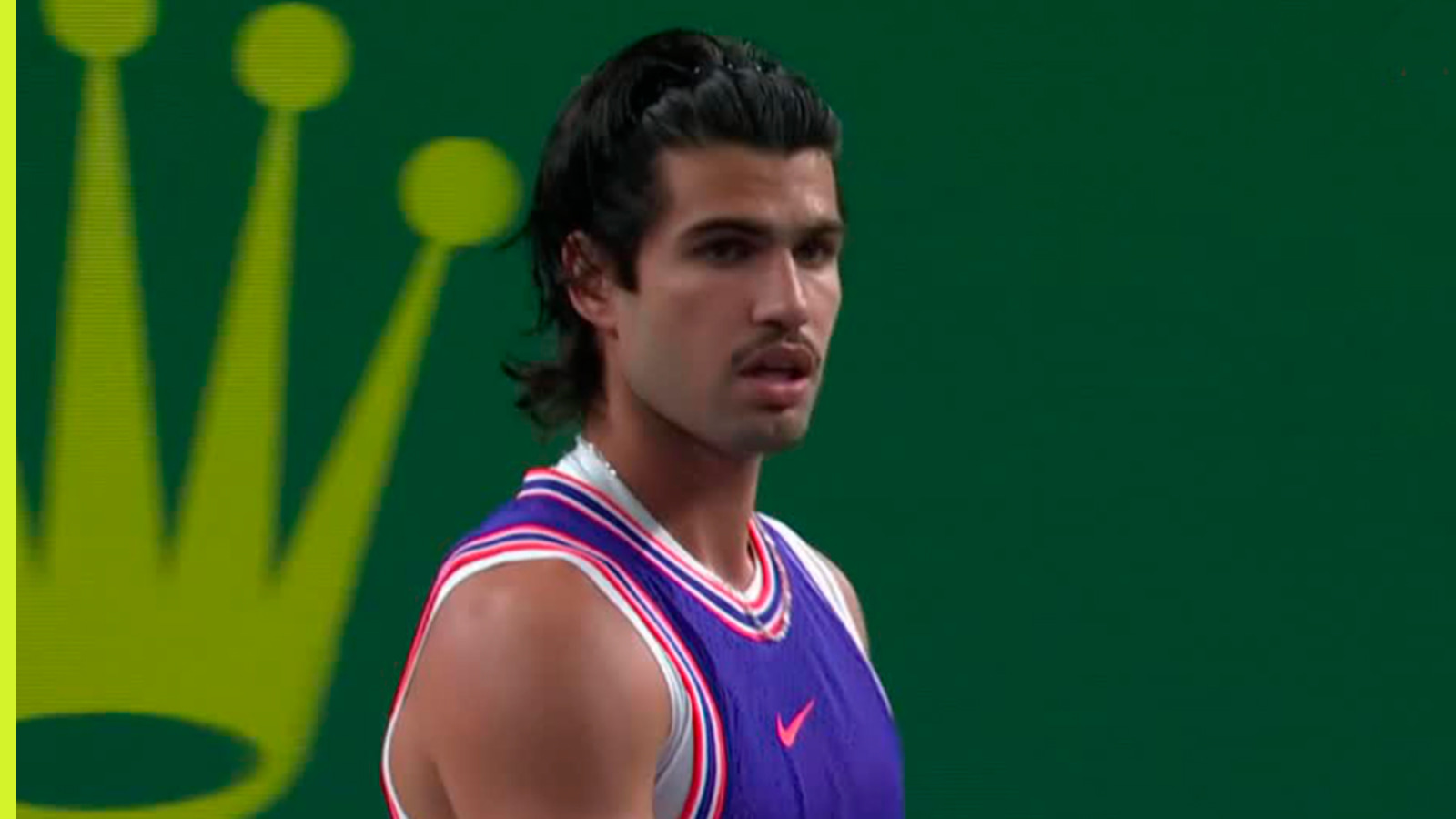 Carlos Alcaraz change encore de look au Masters de Shanghai