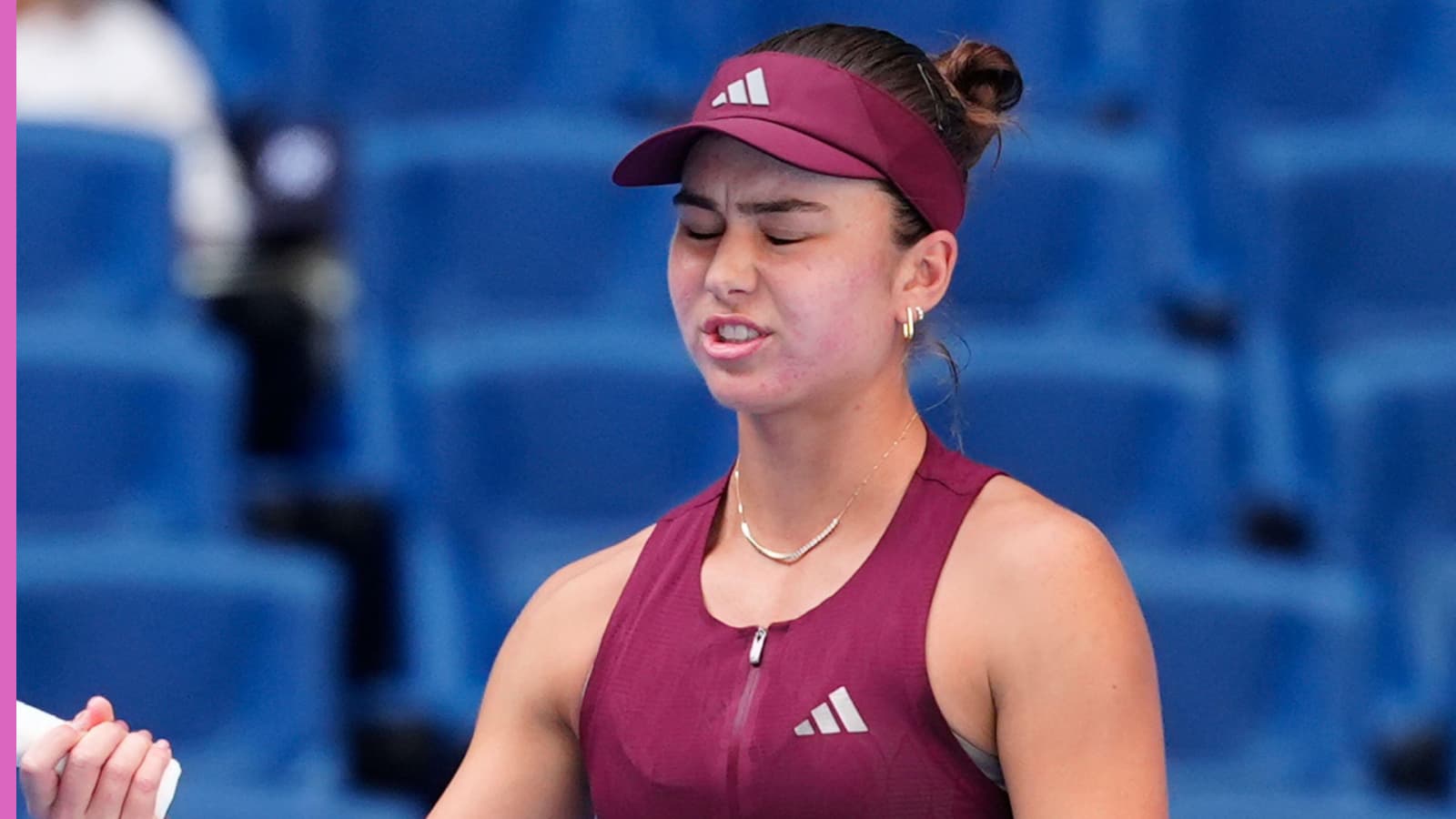 Iva Jovic révèle des insultes incroyables après sa défaite au Ningbo Open, alors qu'une adolescente lui disait d'abandonner.