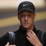 Jannik Sinner devrait manquer le reste de 2026, selon des rumeurs
