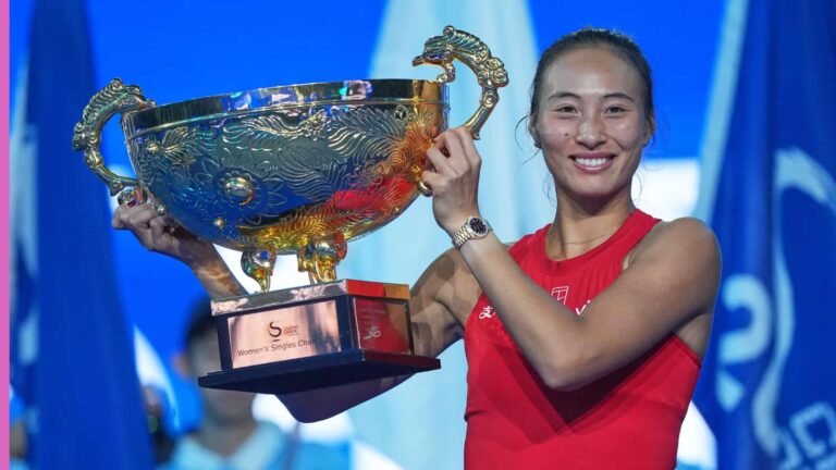Quelle chanson de karaoké Zheng Qinwen a-t-elle chantée après sa victoire contre Mirra Andreeva à l'Open de Chine ?